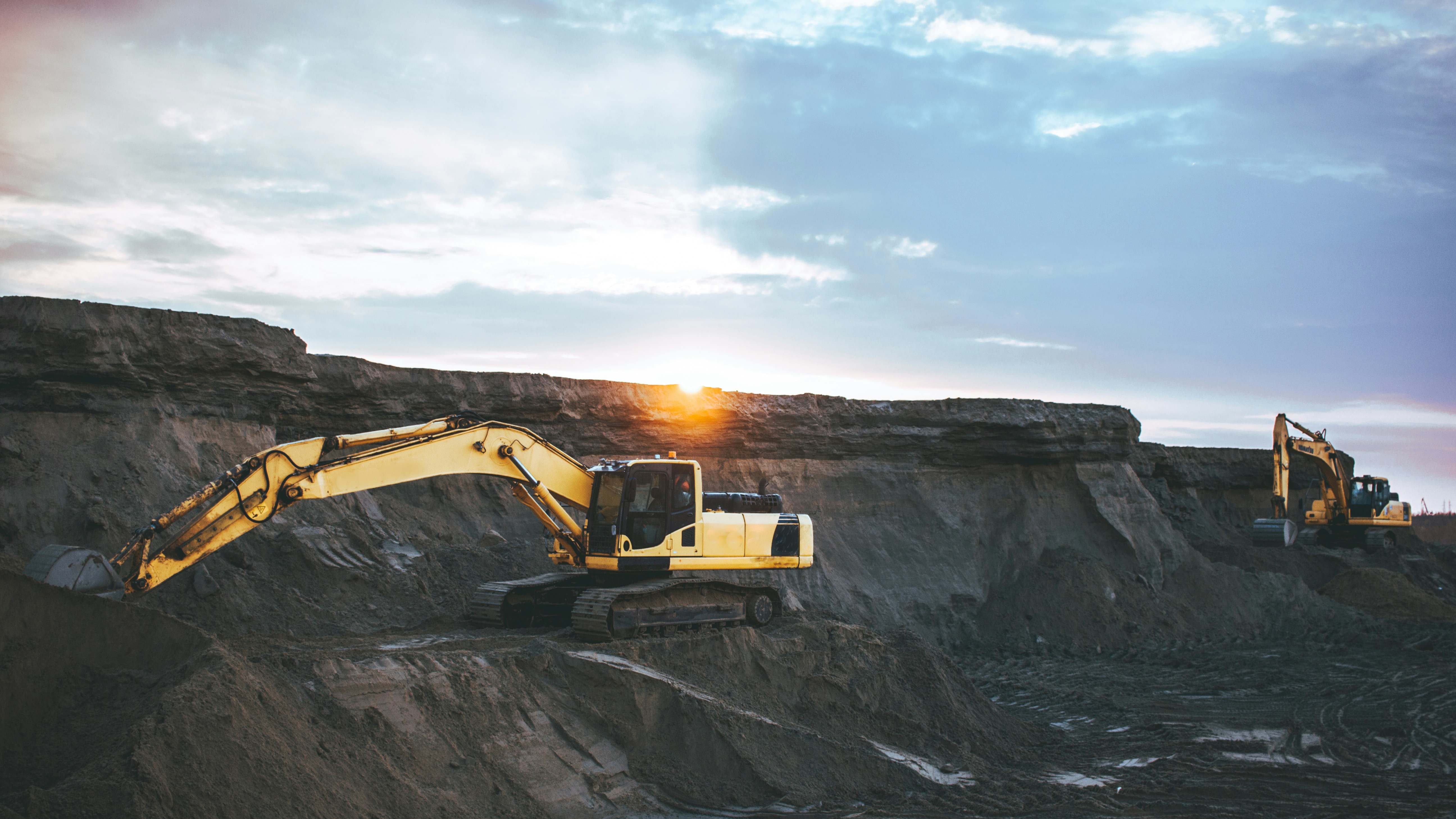 Mining operation with excavator equipment and remote power solutions